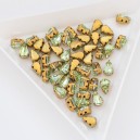 riv-1079 Риволі скляні крапля в золотому цапі (золотий, 3 х 6 мм) 1 шт