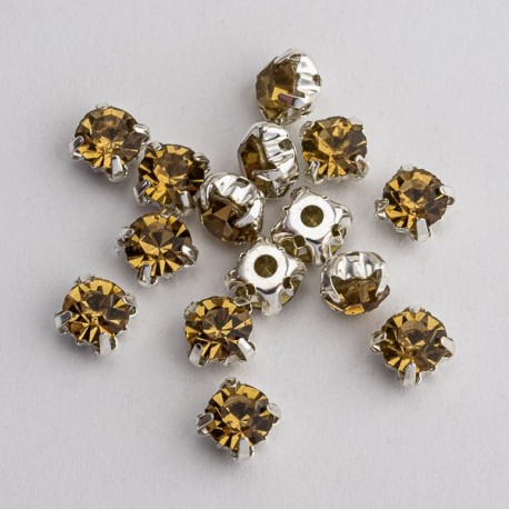 Ріволі в цапах під срібло (топаз, 6 мм)