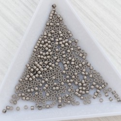 TT-01-566 Бісер японський Toho Treasure (циліндрична форма, розмір 11, 5 грам)