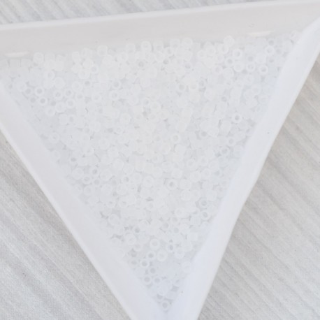 TT-01-1F  Бісер японський Toho Treasure (циліндрична форма, розмір 11, 5 грам)