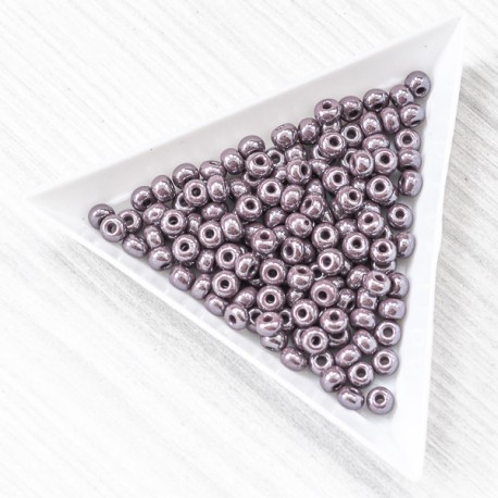 Бісер чеський, непрозорий блискучий (великий бісер)