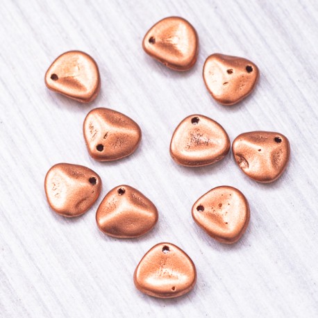 Чеські намистини пелюстки (01770) 10 шт