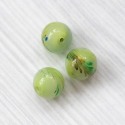 Намистина скляна кругла, салатова