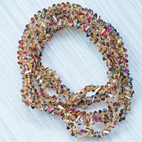 Намистини скляні у вигляді пірамідки (4 мм) бронзові АВ