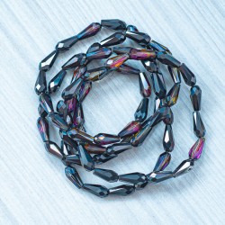 Намистини краплі видовжені в низці (10х14 мм), темнокоричневий з прозорим боком