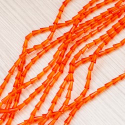 Намистини скляні витягнутий трикутник (4х8 мм) оранжевий