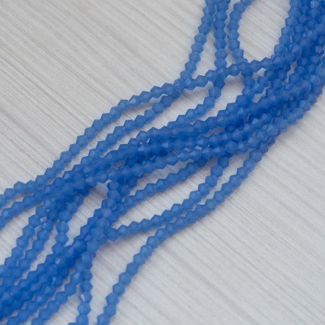 Намистини в низці (буковий, опаловий) (конуси, 4 мм)