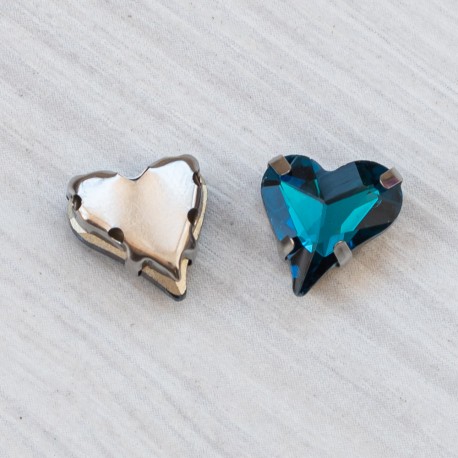 Ріволі скляні сердечко в цапах (12х13 мм) синій циркон