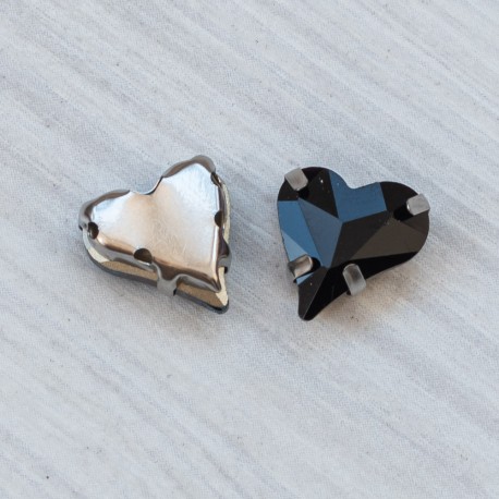 Ріволі скляні сердечко в цапах (12х13 мм) чорний